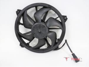 Used Fan motor Peugeot Expert (G9) 1.6 HDi 90 Price € 45,00 Margin scheme offered by Focus Automotive