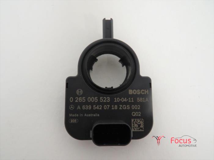 Begagnade Styrvinkelsensor Mercedes Vito (639.7) 2.2 109 CDI 16V Pris € 45,00 Marginaltabell erbjuds av Focus Automotive