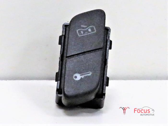Central locking switch button