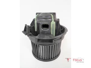 Used Heating and ventilation fan motor Peugeot 207 SW (WE/WU) 1.6 HDi 16V Price € 14,95 Margin scheme offered by Focus Automotive