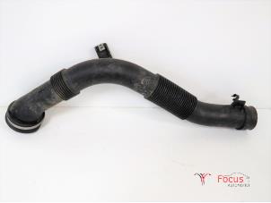 Used Air intake hose Opel Corsa D 1.3 CDTi 16V Ecotec Price € 5,00 Margin scheme offered by Focus Automotive