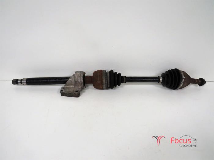 Front drive shaft, right from a Opel Zafira (M75) 1.9 CDTI 2007