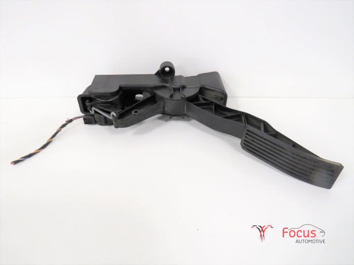 Begagnade Gaspedalsensor Mercedes B (W245) 2.0 B-180 CDI 16V Pris € 25,00 Marginaltabell erbjuds av Focus Automotive