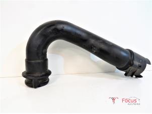 Used Air intake hose Peugeot 206 SW (2E/K) 1.4 HDi Price € 15,00 Margin scheme offered by Focus Automotive