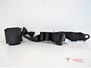 Used Rear seatbelt, centre Peugeot 206 SW (2E/K) 1.4 HDi Price € 14,95 Margin scheme offered by Focus Automotive