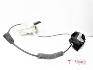 Used Front door lock mechanism 4-door, right Peugeot 308 SW (4E/H) 1.6 HDi 16V FAP Price € 19,95 Margin scheme offered by Focus Automotive
