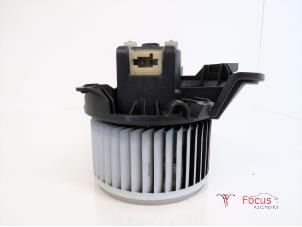Usados Motor de ventilador de calefactor Fiat Punto Evo (199) 1.3 JTD Multijet Start&Stop 16V Euro 5 DPF Precio € 30,00 Norma de margen ofrecido por Focus Automotive