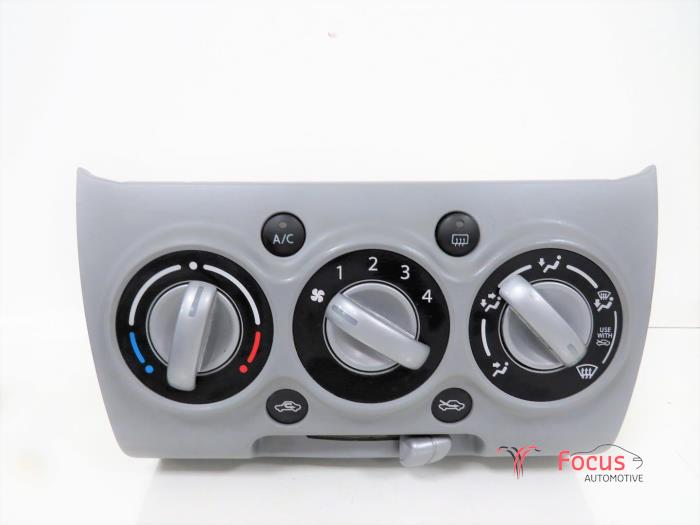 Heater control panel from a Nissan Pixo (D31S) 1.0 12V 2012