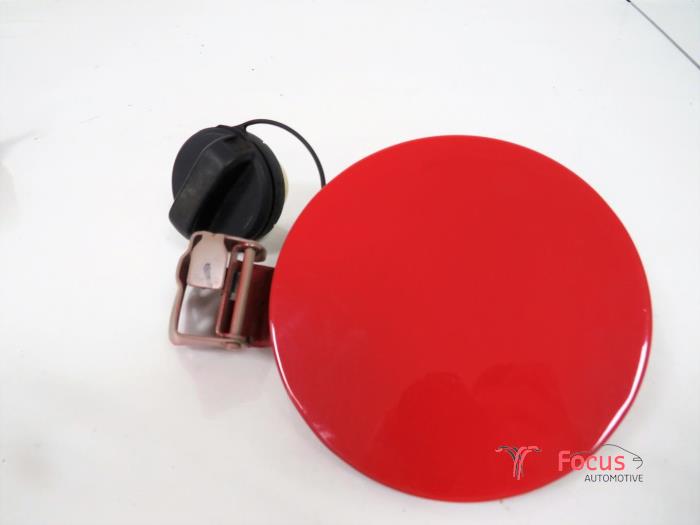Tank cap cover from a Nissan Pixo (D31S) 1.0 12V 2012