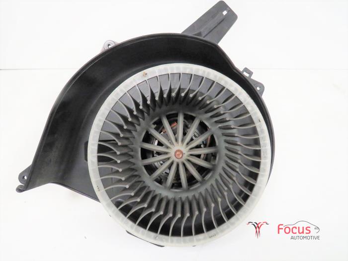Motor de ventilador de calefactor de un Volkswagen Fox (5Z) 1.4 TDI 2009