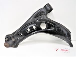 Used Front wishbone, right Volkswagen Fox (5Z) 1.4 TDI Price € 20,00 Margin scheme offered by Focus Automotive