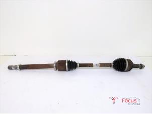 Used Front drive shaft, right Renault Grand Scénic III (JZ) 1.6 dCi Price € 75,00 Margin scheme offered by Focus Automotive
