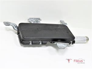 Używane Poduszka powietrzna drzwiowa lewa przednia wersja 4-drzwiowa Mercedes C (W203) 2.2 C-220 CDI 16V Cena € 35,00 Procedura marży oferowane przez Focus Automotive