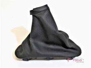 Used Parking brake lever cover Alfa Romeo MiTo (955) 1.3 JTDm 16V Price € 15,00 Margin scheme offered by Focus Automotive