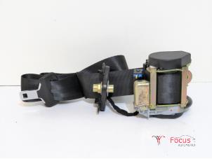 Usagé Ceinture de sécurité arrière droite Citroen C8 (EA/EB) 2.0 HPi 16V Prix € 25,00 Règlement à la marge proposé par Focus Automotive
