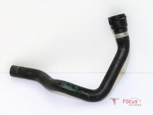 Used Radiator hose BMW X1 (E84) sDrive 20d 2.0 16V Price € 14,95 Margin scheme offered by Focus Automotive