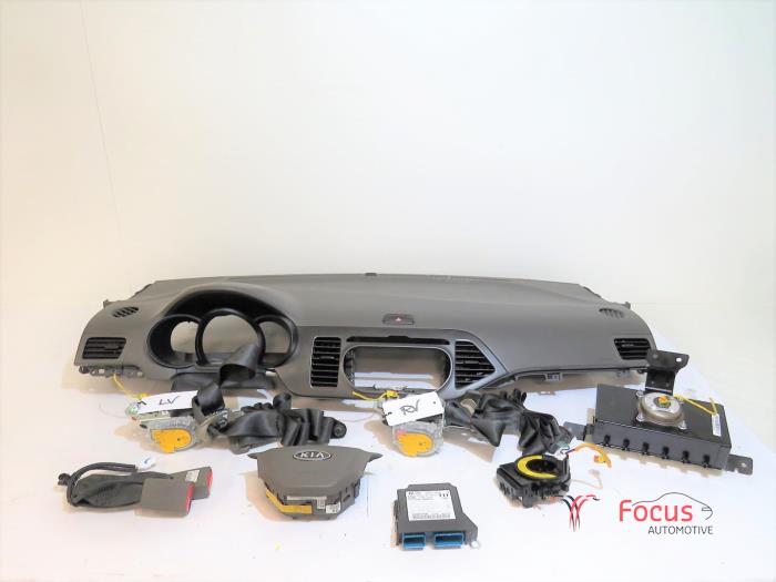 Airbag sets + modules with part number 959101Y110 stock