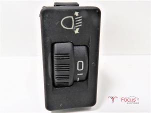 Used AIH headlight switch Peugeot 308 SW (4E/H) 1.6 HDi 16V FAP Price € 10,00 Margin scheme offered by Focus Automotive