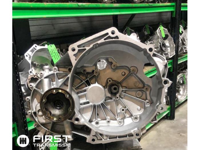 Révisé Boîte de vitesse Volkswagen Caddy III (2KA,2KH,2CA,2CH) 2.0 SDI Prix sur demande proposé par First Transmissie