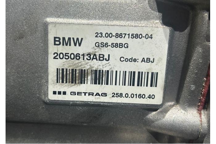 Boîte de vitesse d'un BMW 1 serie (F40) 118i 1.5 TwinPower 12V 2020