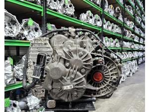 Getriebe van een Ford Focus 3 1.6 Ti-VCT 16V 125 2012