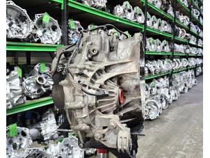 Getriebe van een Ford Focus 3 1.6 Ti-VCT 16V 125 2012