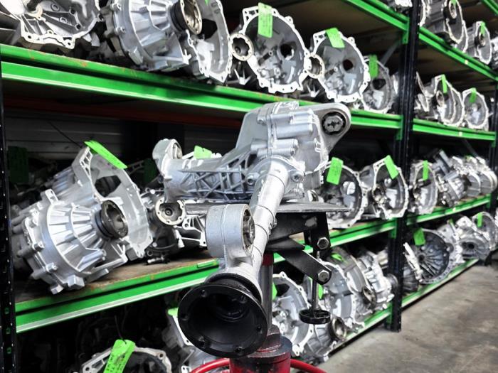 Differential vorne van een Volkswagen Amarok 2.0 TDI 16V 4Motion 2012