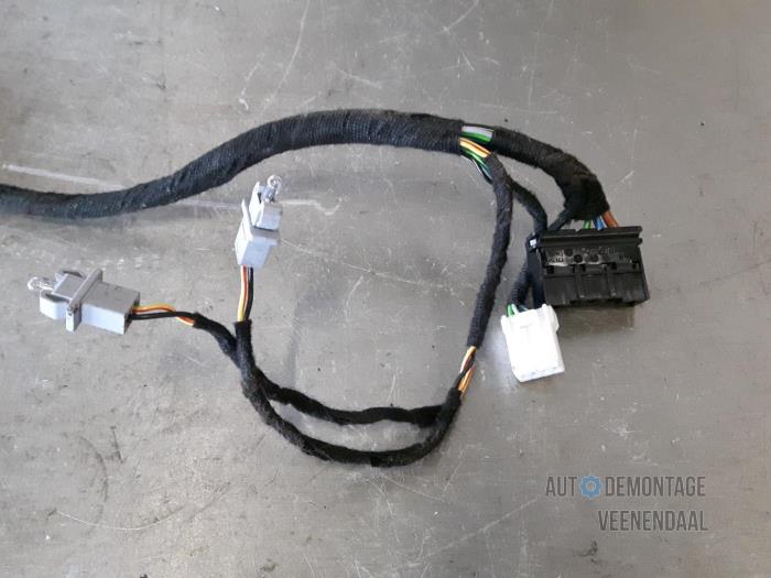 Wiring harness from a Fiat 500 (312) 1.2 69 2013