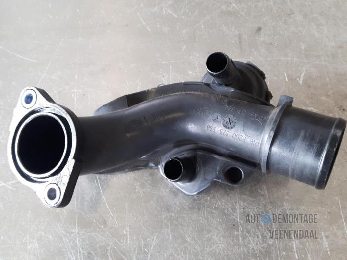 EGR tube from a Renault Clio III (BR/CR) 1.5 dCi 85 2006