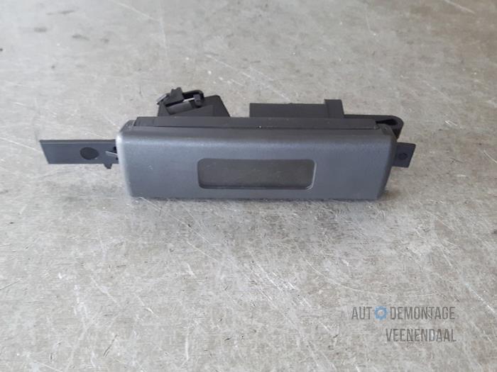 Begagnade PDC-panel Mercedes E Combi (S210) 3.0 E-300 TD 24V Pris € 40,00 Marginaltabell erbjuds av Autodeleninkleur