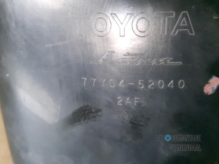 Kohlenstofffilter van een Toyota Yaris (P1) 1.3 16V VVT-i 2002