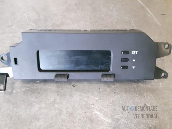 Begagnade Innerdisplay Hyundai i20 1.2i 16V Pris € 20,00 Marginaltabell erbjuds av Autodeleninkleur