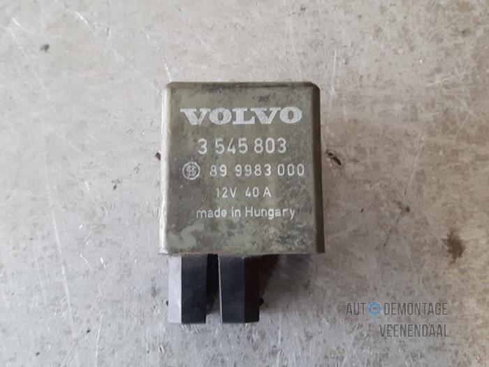 Begagnade Relä Volvo 850 Estate 2.3i T-5 Turbo 20V Pris € 11,00 Marginaltabell erbjuds av Autodeleninkleur