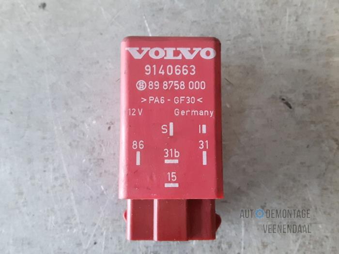 Begagnade Relä Volvo 850 Estate 2.3i T-5 Turbo 20V Pris € 11,00 Marginaltabell erbjuds av Autodeleninkleur