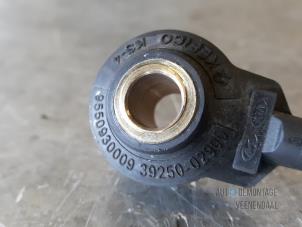 Klopfsensor van een Hyundai i10 (F5) 1.1i 12V 2010