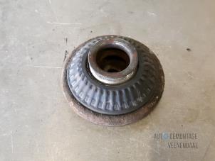 Used Front spring retainer, right Opel Astra H (L48) 1.6 16V Twinport Price € 15,75 Margin scheme offered by Autodemontage Veenendaal BV