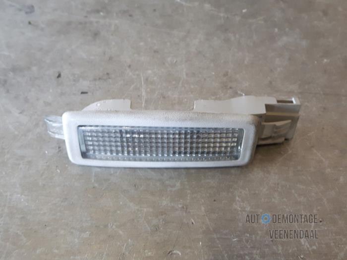 Begagnade Innerbelysning Renault Laguna II Grandtour (KG) 1.9 dCi 120 Pris € 5,50 Marginaltabell erbjuds av Autodeleninkleur