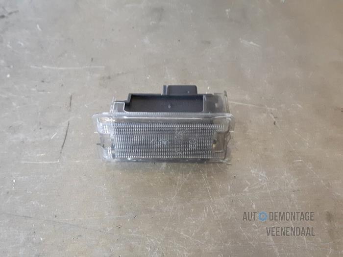 Begagnade Innerbelysning Renault Laguna II Grandtour (KG) 1.9 dCi 120 Pris € 5,50 Marginaltabell erbjuds av Autodeleninkleur