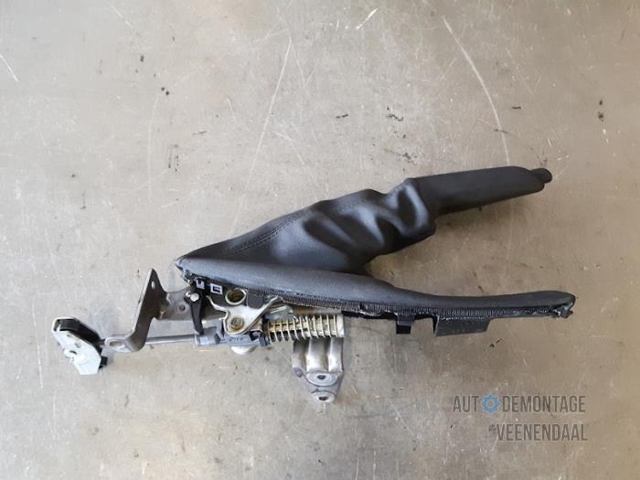 Gebrauchte Handbremsgriff BMW 1 serie (E87/87N) 118d 16V Preis € 20,90 Margenregelung angeboten von Autodeleninkleur