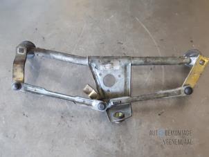 Used Wiper mechanism Peugeot 206 (2A/C/H/J/S) 1.4 HDi Price € 14,70 Margin scheme offered by Autodemontage Veenendaal BV