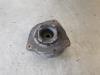 Front spring retainer, right from a Renault Modus/Grand Modus (JP) 1.4 16V 2006
