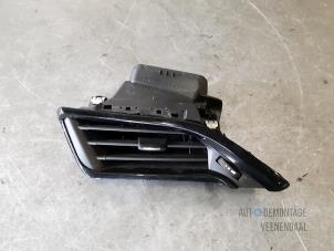 Used Dashboard vent Peugeot 208 I (CA/CC/CK/CL) 1.6 e-HDi FAP Price € 15,75 Margin scheme offered by Autodemontage Veenendaal BV