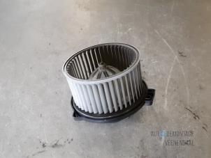 Usados Motor de ventilador de calefactor Volvo S40 (VS) 1.8 16V Precio € 14,70 Norma de margen ofrecido por Autodemontage Veenendaal BV