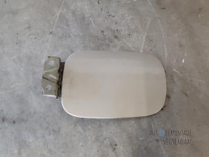 Used Tank cap cover Volvo S40 (VS) 1.8 16V Price € 21,00 Margin scheme offered by Autodemontage Veenendaal BV