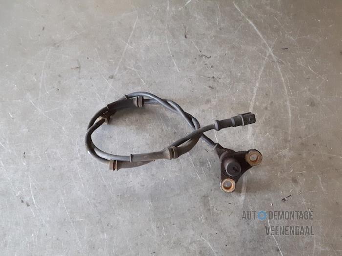 Begagnade ABS-sensor Volvo S40 (VS) 1.8 16V Pris € 11,00 Marginaltabell erbjuds av Autodeleninkleur