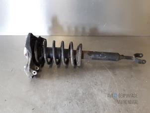 Used Fronts shock absorber, left Volkswagen Passat Variant Syncro/4Motion (3B5) 2.8 30V Syncro Price € 63,00 Margin scheme offered by Autodemontage Veenendaal BV