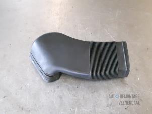 Used Air intake hose Volkswagen Passat Variant Syncro/4Motion (3B5) 2.8 30V Syncro Price € 21,00 Margin scheme offered by Autodemontage Veenendaal BV