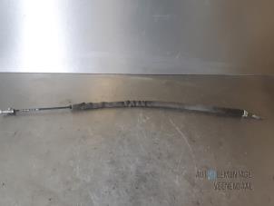 Used Gearbox control cable Volkswagen Passat Variant Syncro/4Motion (3B5) 2.8 30V Syncro Price € 52,50 Margin scheme offered by Autodemontage Veenendaal BV