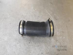 Used Air intake hose Volkswagen Passat Variant Syncro/4Motion (3B5) 2.8 30V Syncro Price € 15,75 Margin scheme offered by Autodemontage Veenendaal BV