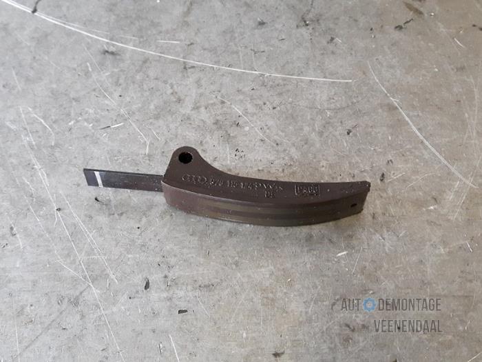 Used Chain guide Volkswagen Passat Variant Syncro/4Motion (3B5) 2.8 30V Syncro Price € 10,00 Margin scheme offered by Autodeleninkleur